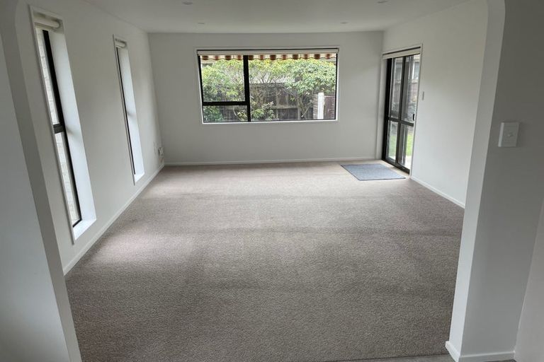 Photo of property in 2/367 Sawyers Arms Road, Harewood, Christchurch, 8051