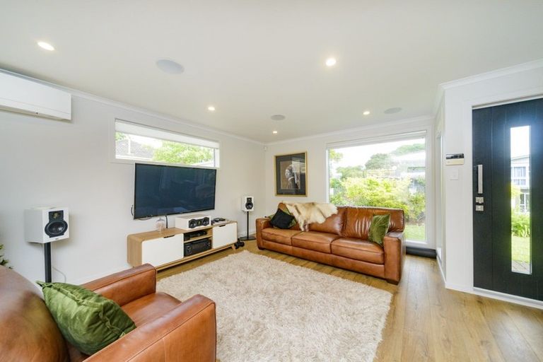 Photo of property in 4 Redwood Grove, Hokowhitu, Palmerston North, 4410