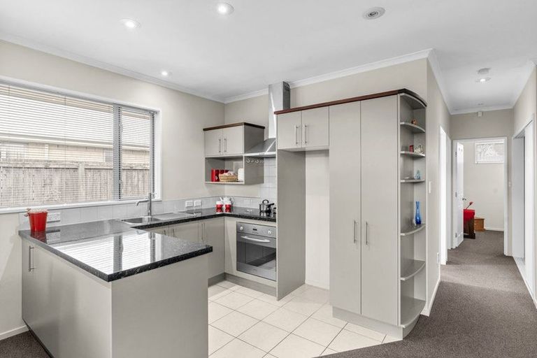 Photo of property in 2/194 Waimairi Road, Ilam, Christchurch, 8041