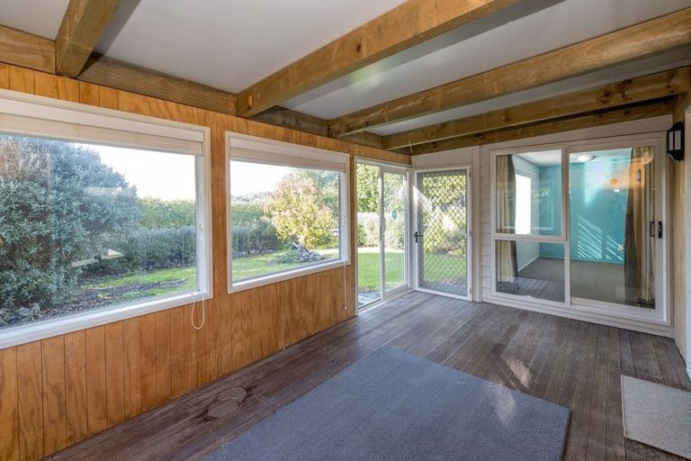 Photo of property in 329 Te Horo Beach Road, Te Horo Beach, Otaki, 5581