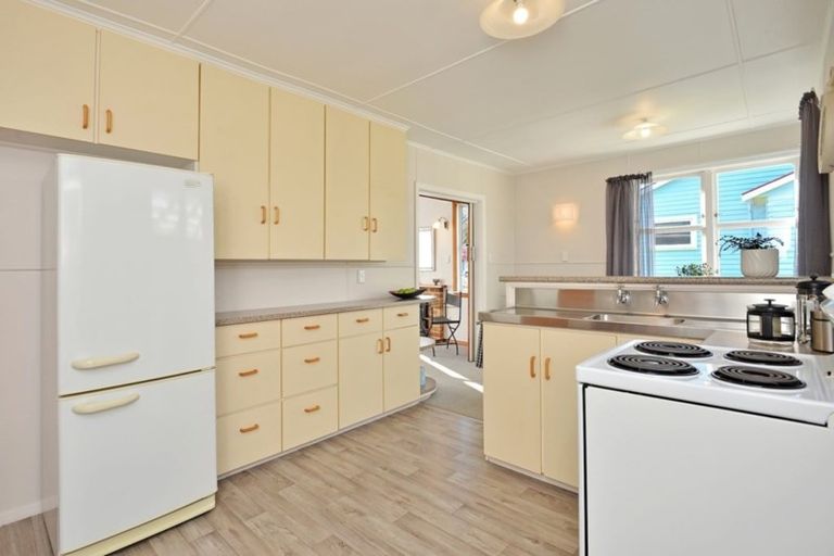 Photo of property in 234 High Street North, Carterton, 5713