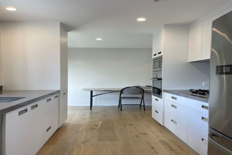 Photo of property in 3 Ussher Place, Pakuranga Heights, Auckland, 2010