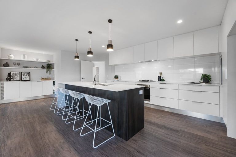 Photo of property in 1 Condor Crescent, Waiwhakaiho, New Plymouth, 4312