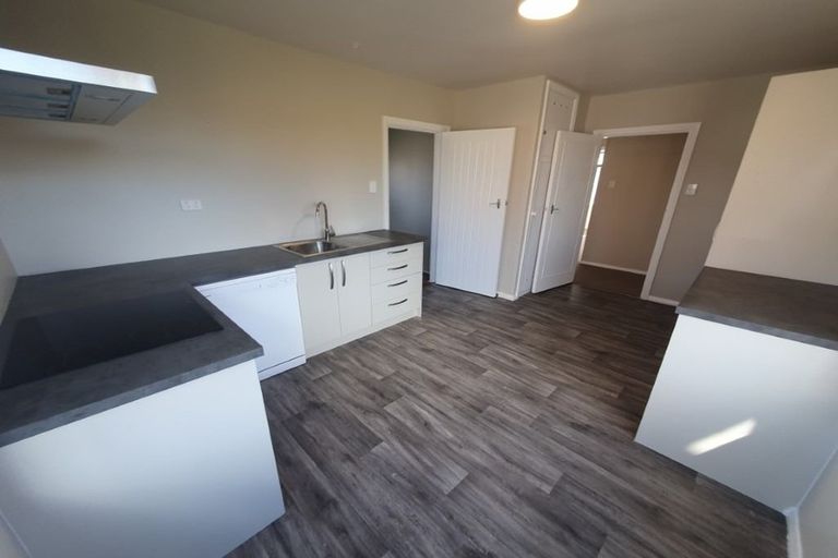 Photo of property in 42 Attlee Crescent, Bryndwr, Christchurch, 8053