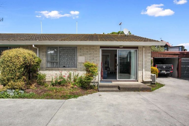 Photo of property in 4/19 Whitmore Street, Edgeware, Christchurch, 8013