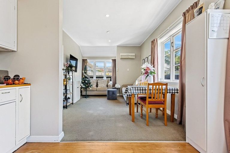 Photo of property in 19 Coopers Road, Dallington, Christchurch, 8061