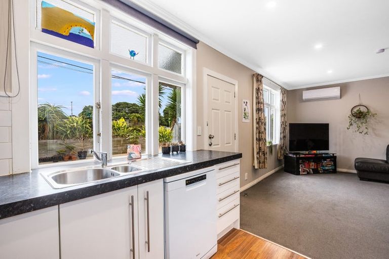 Photo of property in 1/61 Wakefield Street, Alicetown, Lower Hutt, 5010