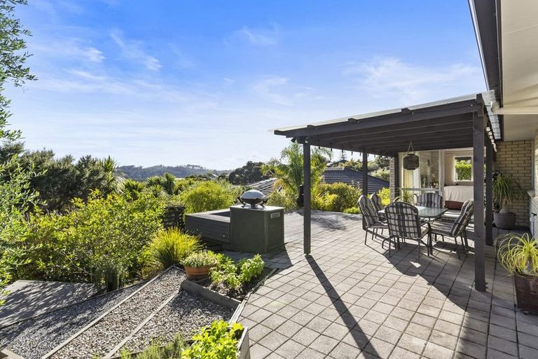 Photo of property in 3 Fendalton Place, Hatfields Beach, Orewa, 0931