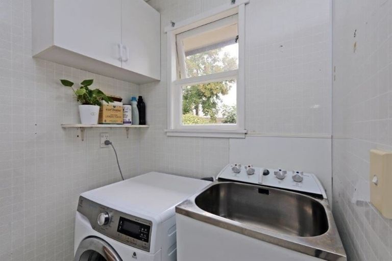 Photo of property in 937 Nelson Street North, Mahora, Hastings, 4120