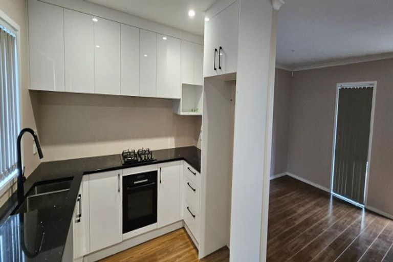 Photo of property in 92c Cargill Street, Papakura, 2110