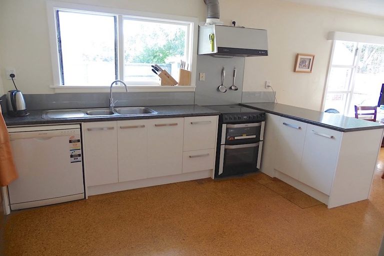 Photo of property in 7 Haslett Place, Upper Riccarton, Christchurch, 8041