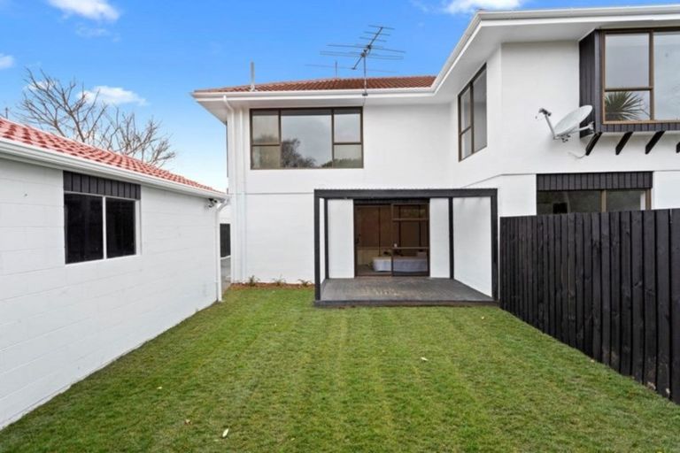 Photo of property in 1/91 Beachville Road, Redcliffs, Christchurch, 8081