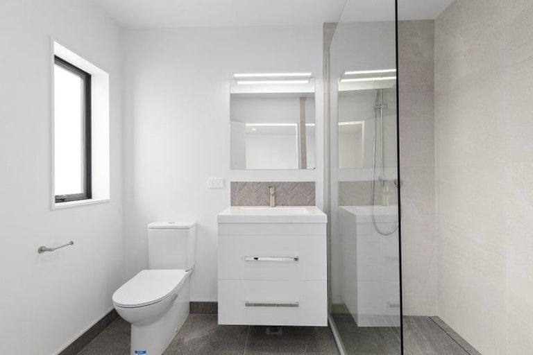 Photo of property in 30 Turtleback Avenue, Whitby, 5024