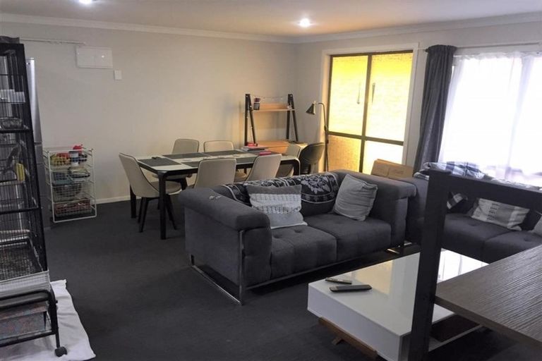 Photo of property in 8 Burbridge Road, Favona, Auckland, 2024