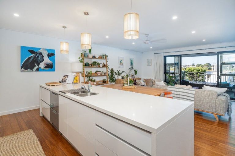Photo of property in 12/6 The Marina, Tairua, 3508