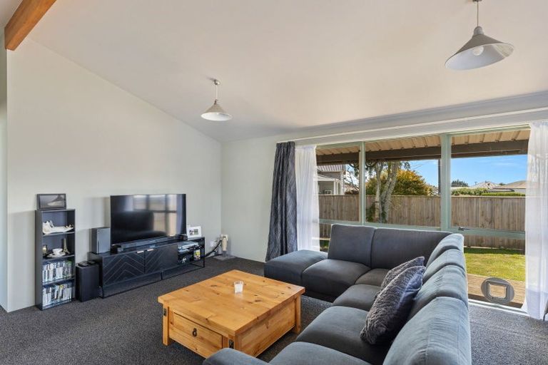 Photo of property in 16a Maire Street, Inglewood, 4330