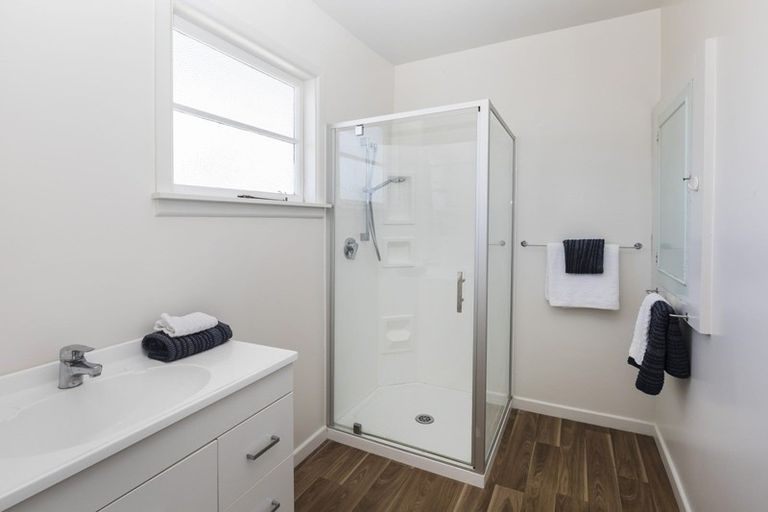 Photo of property in 48 Mcfaddens Road, St Albans, Christchurch, 8052