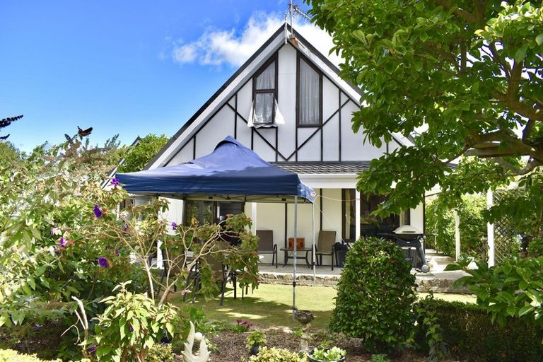 Photo of property in 56 Te Manuao Road, Otaki, 5512