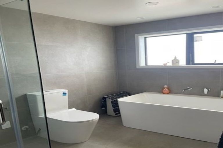 Photo of property in 39b Exminster Street, Blockhouse Bay, Auckland, 0600