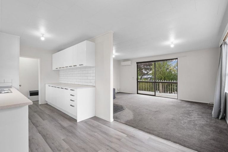 Photo of property in 24 Fergusson Street, Marton, 4710