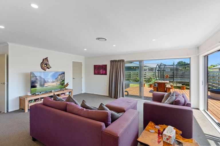 Photo of property in 12 Tamihana Street, Otaki, 5512