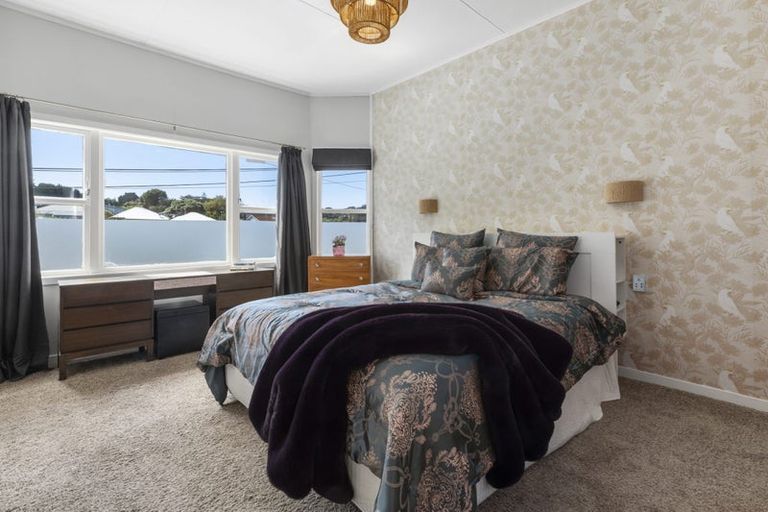 Photo of property in 15 Danube Street, Island Bay, Wellington, 6023