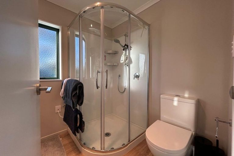 Photo of property in 136 Gatfield Road, Kaukapakapa, 0873