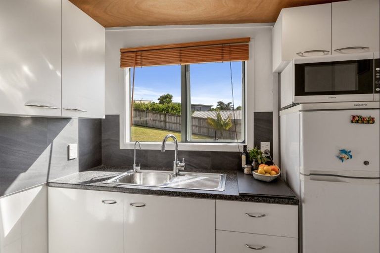 Photo of property in 6 Kakapo Way, Mangawhai, 0505