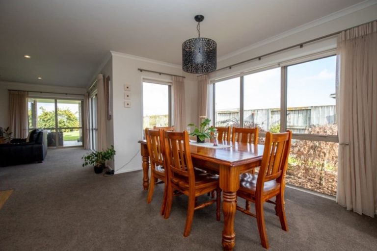 Photo of property in 21 Benner Drive, Ngatea, 3503