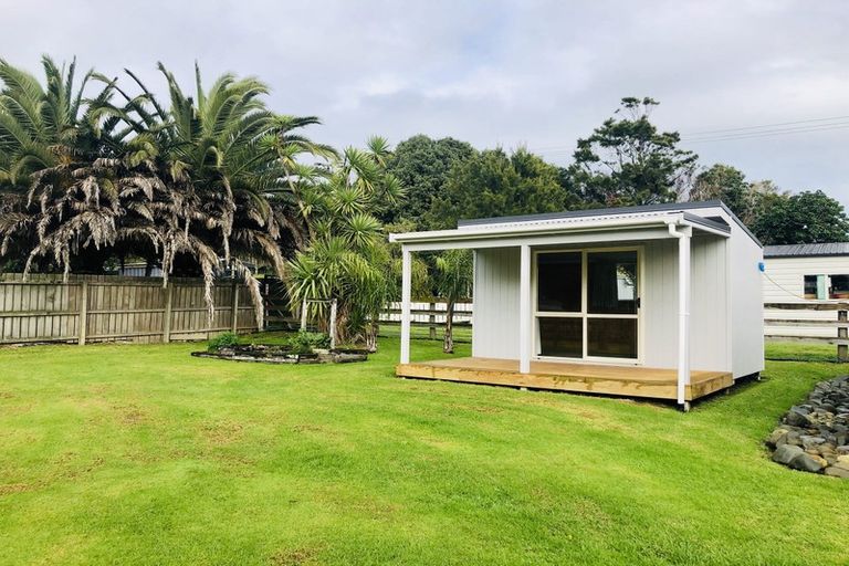 Photo of property in 11 Stack Road, Port Waikato, Tuakau, 2695
