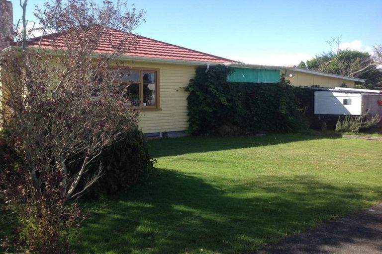 Photo of property in 6 Grey Street, Waitara, 4320