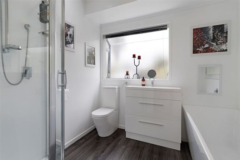 Photo of property in 36 Glynnbrooke Street, Te Atatu South, Auckland, 0610