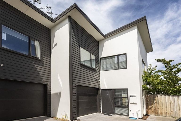 Photo of property in 12b Broadbent Street, Riccarton, Christchurch, 8041