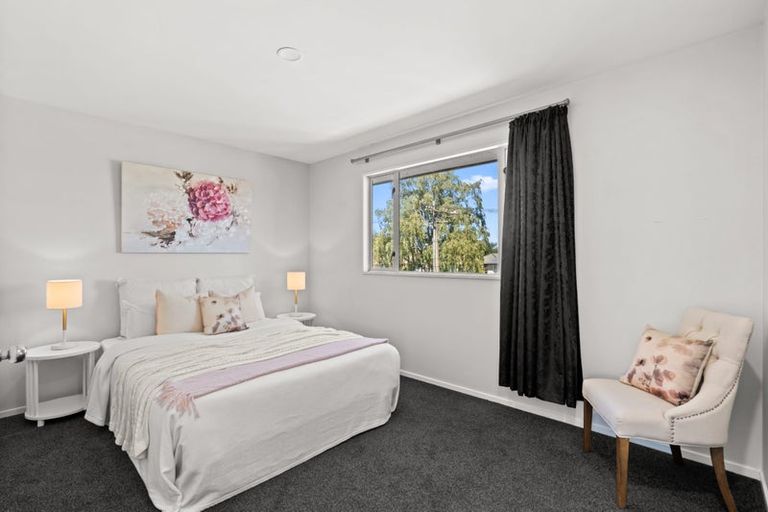 Photo of property in 64 Bevington Street, Avonhead, Christchurch, 8042