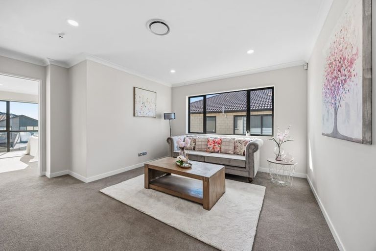 Photo of property in 78 Drumbuoy Drive, Flat Bush, Auckland, 2019