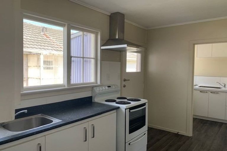 Photo of property in 216 Mcquarrie Street, Kingswell, Invercargill, 9812