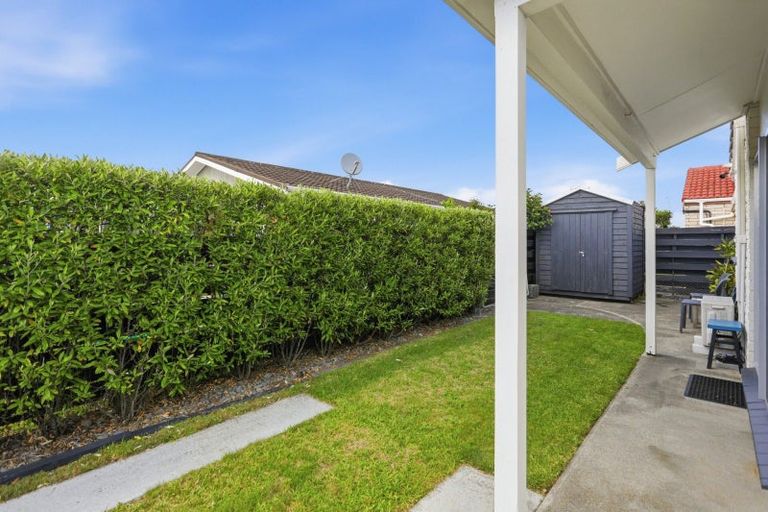 Photo of property in 3a Compton Place, Mount Maunganui, 3116