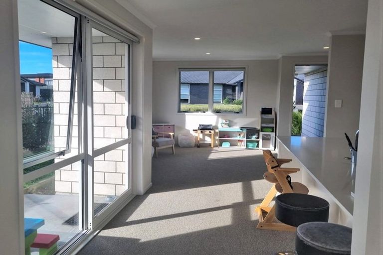 Photo of property in 1 Traverse Lane, Omokoroa, 3114