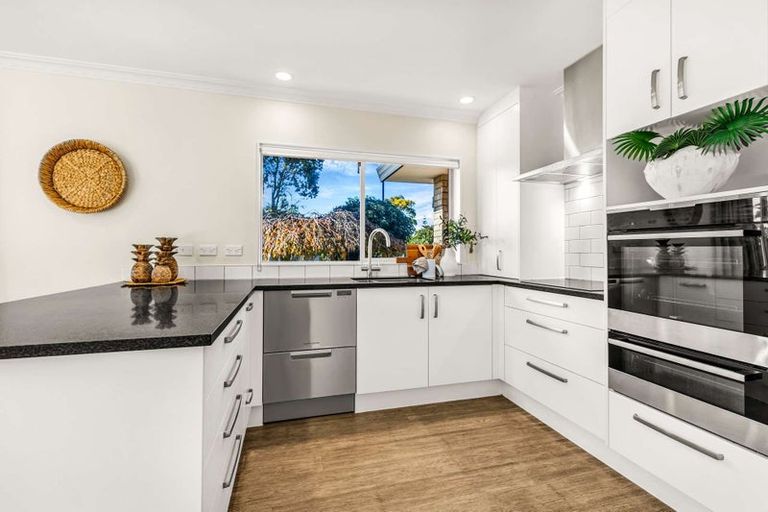 Photo of property in 126 Santa Monica Drive, Papamoa Beach, Papamoa, 3118