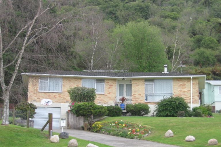 Photo of property in 3 Takahe Place, Selwyn Heights, Rotorua, 3015