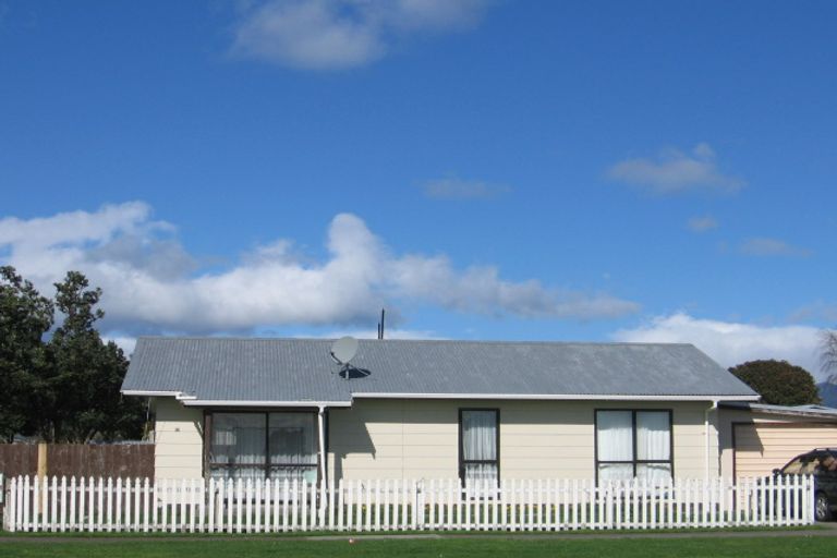 Photo of property in 23 Adkin Avenue, Levin, 5510