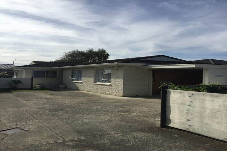 Photo of property in 101c Church Street, West End, Palmerston North, 4412