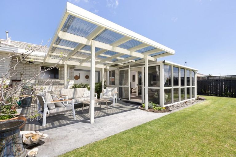 Photo of property in 10 Azalea Dell, Mount Maunganui, 3116