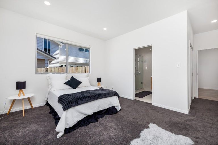 Photo of property in 3 Dreaver Way, Sunnynook, Auckland, 0630