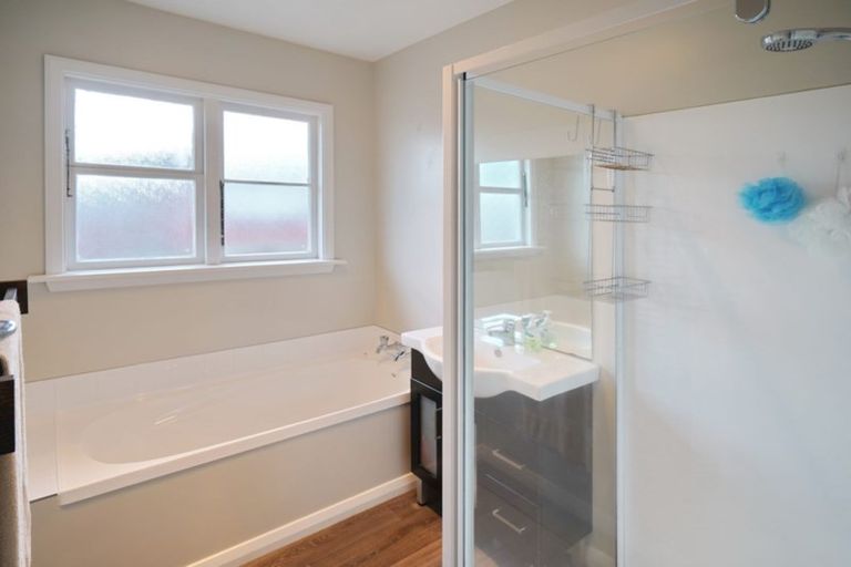 Photo of property in 1/12 Frankleigh Street, Somerfield, Christchurch, 8024