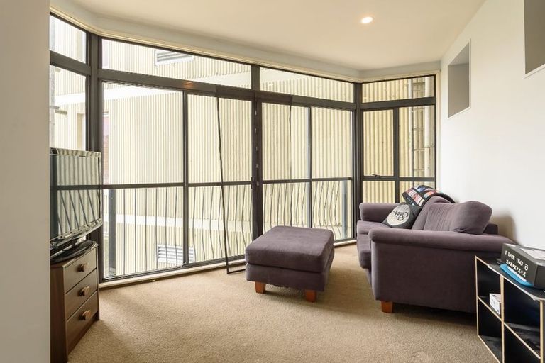 Photo of property in Terrace Garden Apartments, 11c/120 The Terrace, Wellington Central, Wellington, 6011