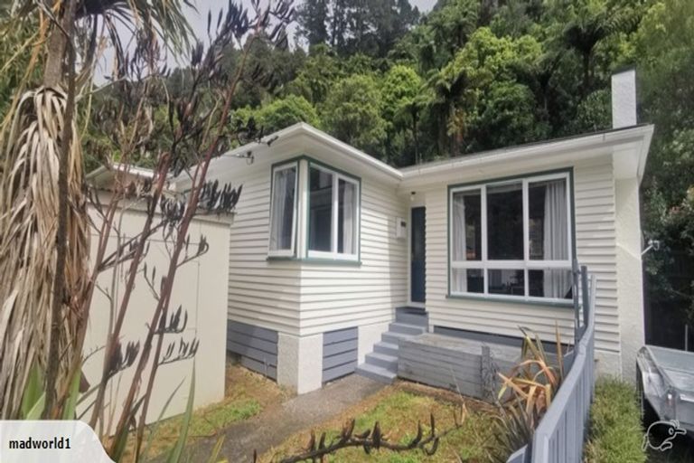 Photo of property in 66 Sunny Grove, Wainuiomata, Lower Hutt, 5014