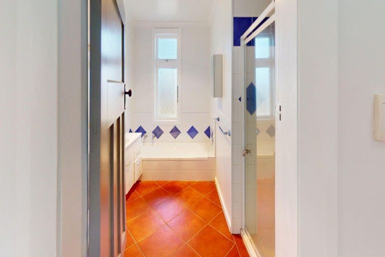 Photo of property in 36-38 Weraroa Road, Levin, 5510