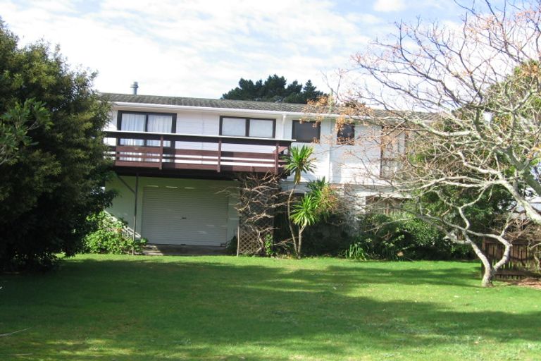 Photo of property in 28 Mccall Avenue, Pauanui, Hikuai, 3579