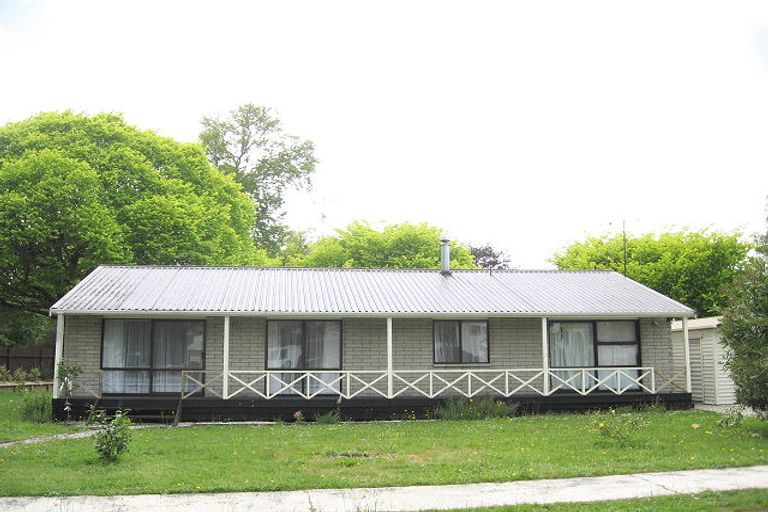 Photo of property in 2 Eliot Place, Leamington, Cambridge, 3432